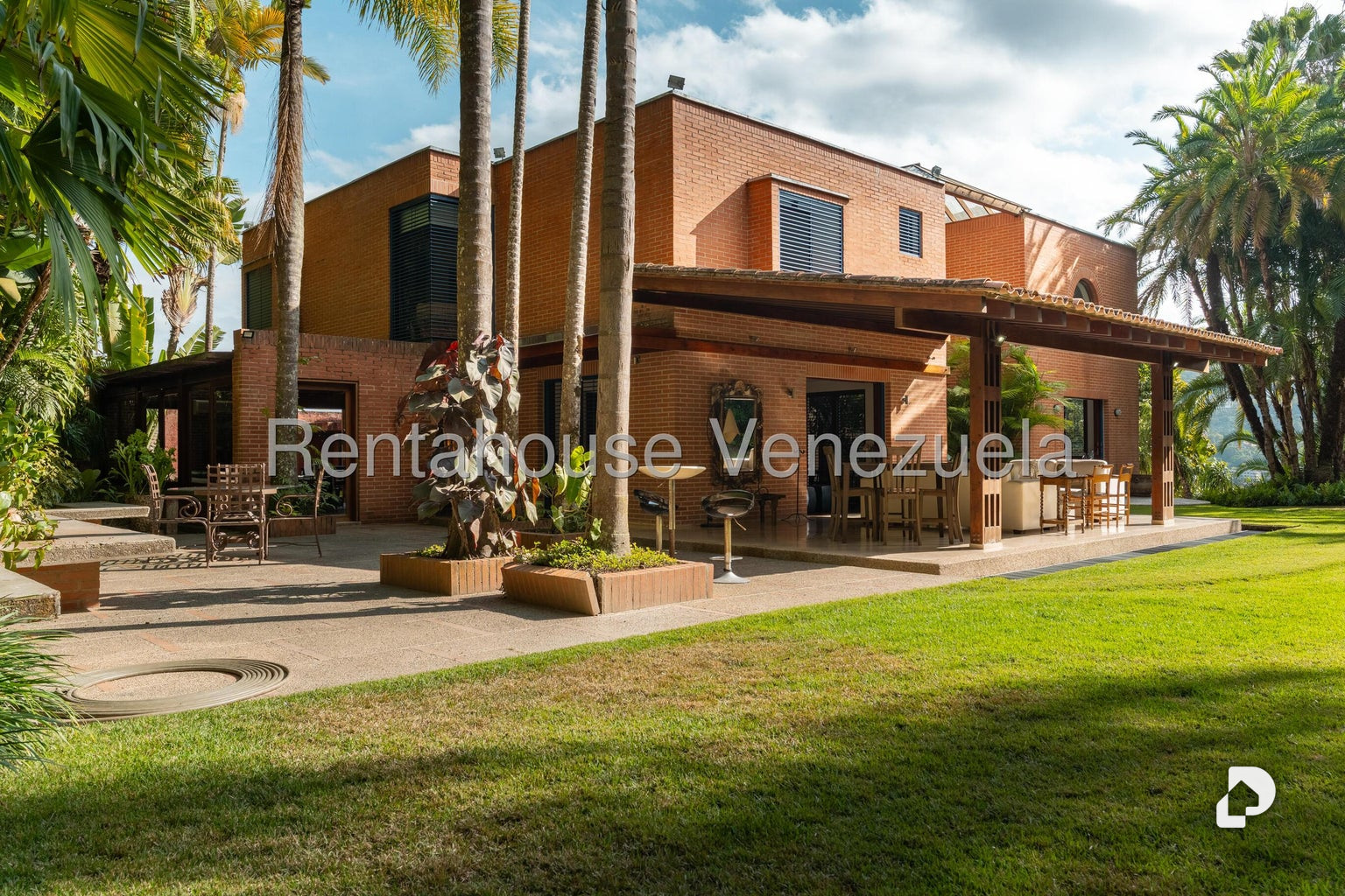 Casa en Alto Hatillo, Caracas – 26