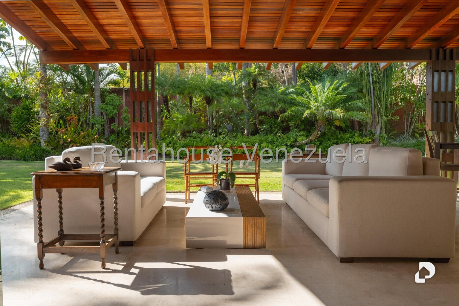 Casa en Alto Hatillo, Caracas – 21