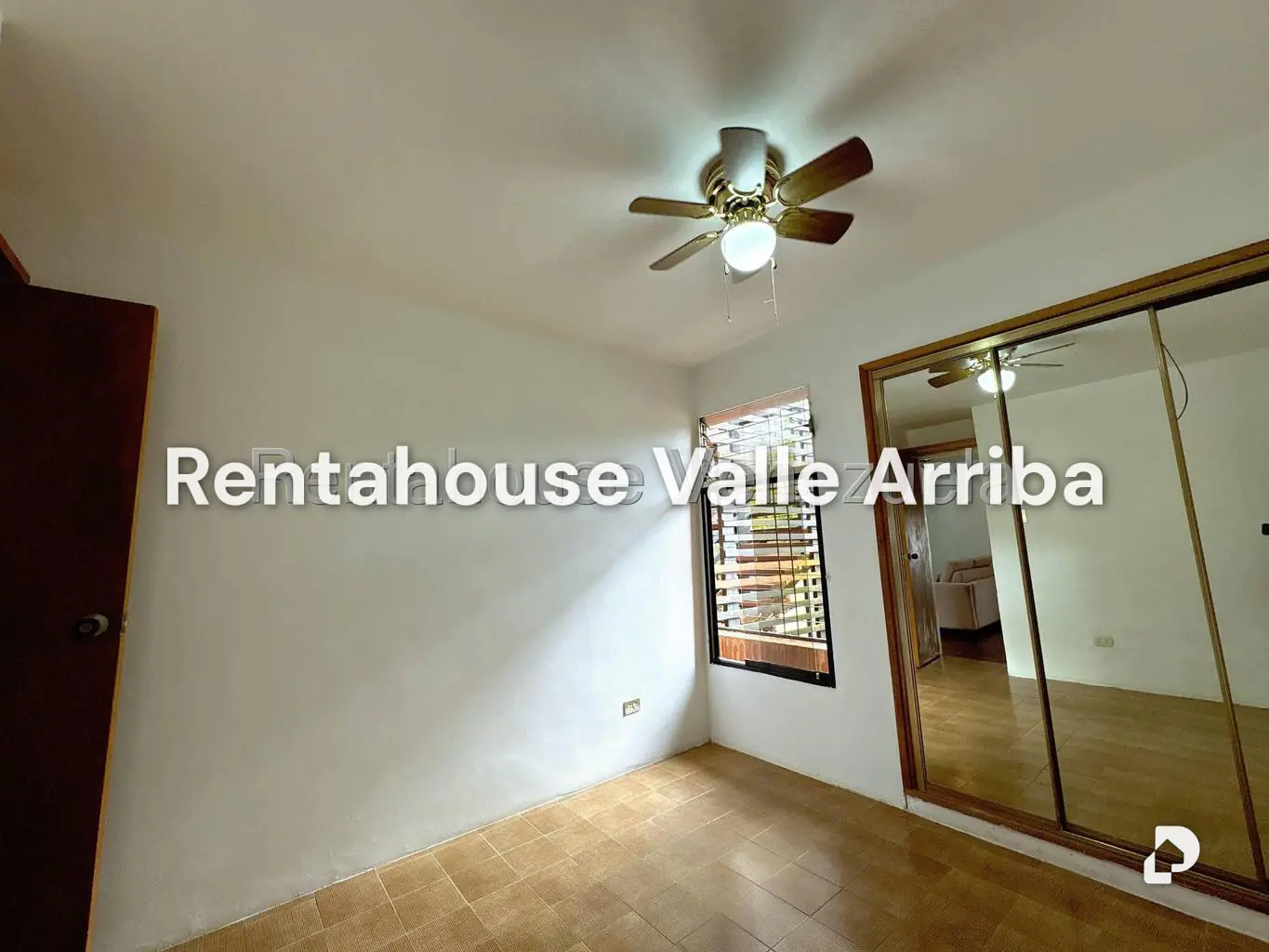 Apartamento en La Unión, Caracas – 24