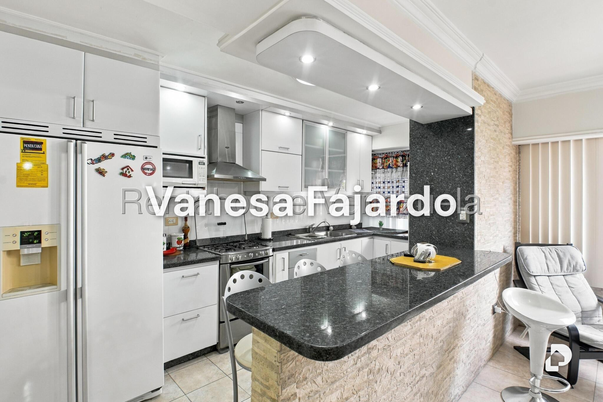 Apartamento en Santa Mónica, Caracas – 15