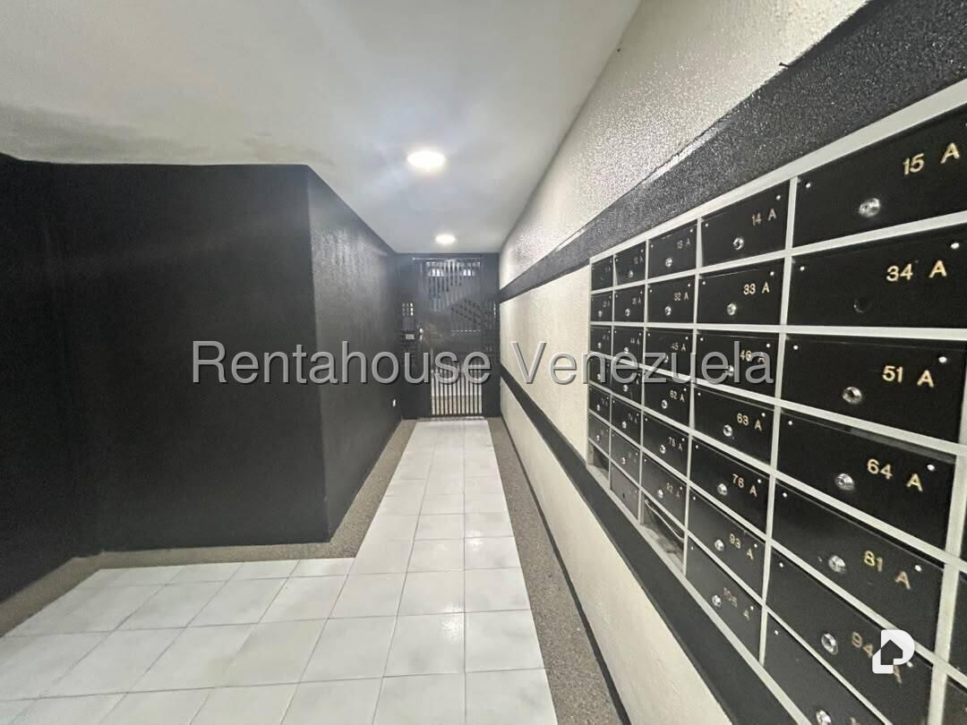 Apartamento en Parroquia La Candelaria, Caracas – 16