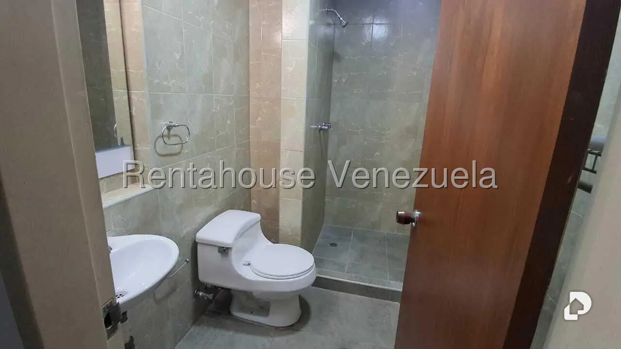 Apartamento en Cumbres de Curumo, Caracas – 13