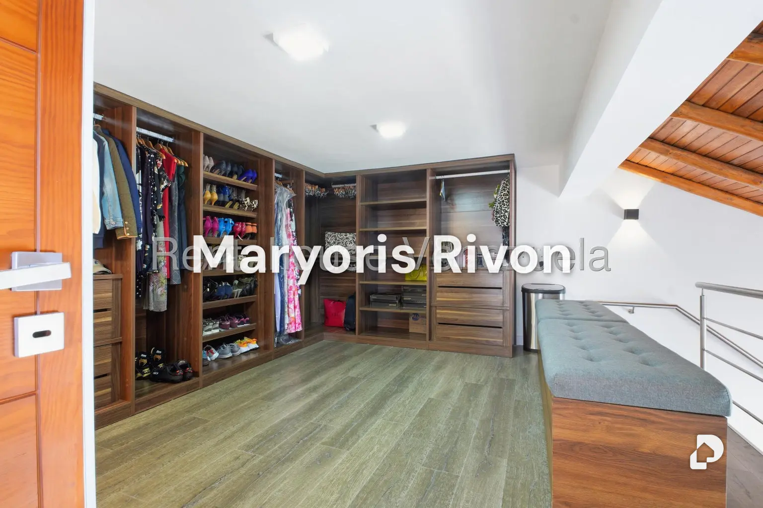Casa en Alto Hatillo, Caracas – 16