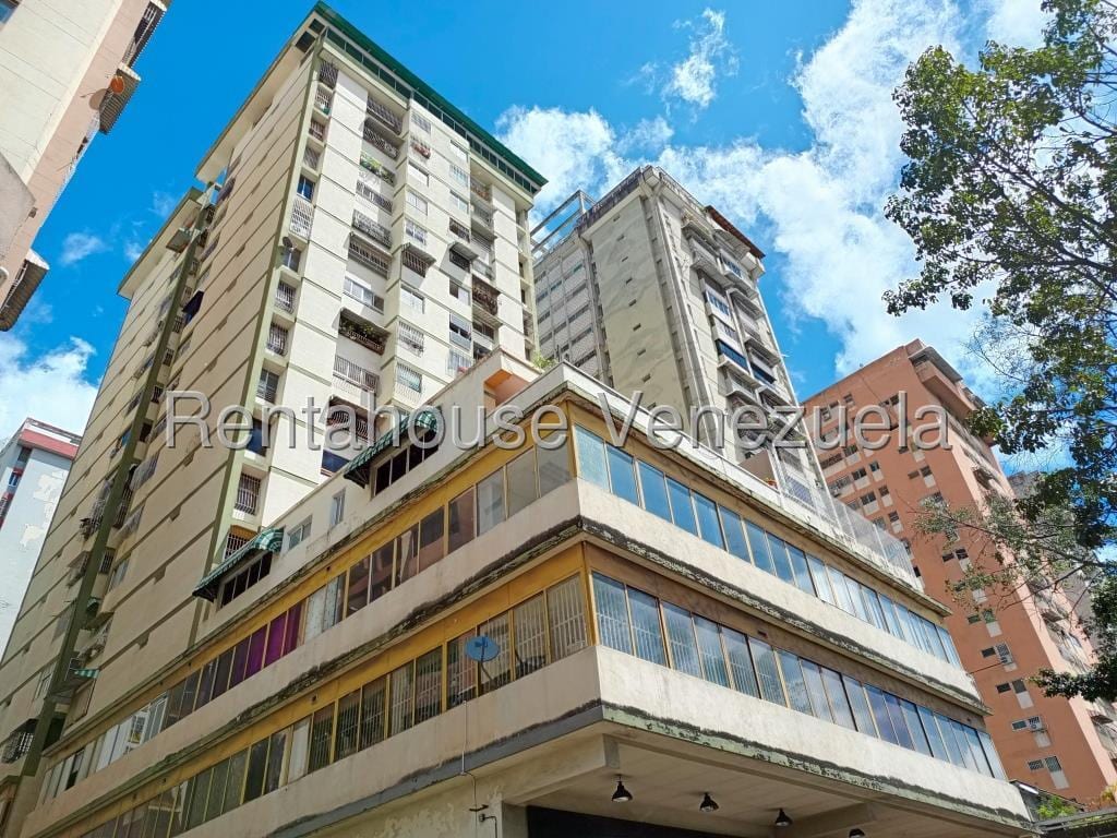 Oficina en Los Ruices, Caracas - 1