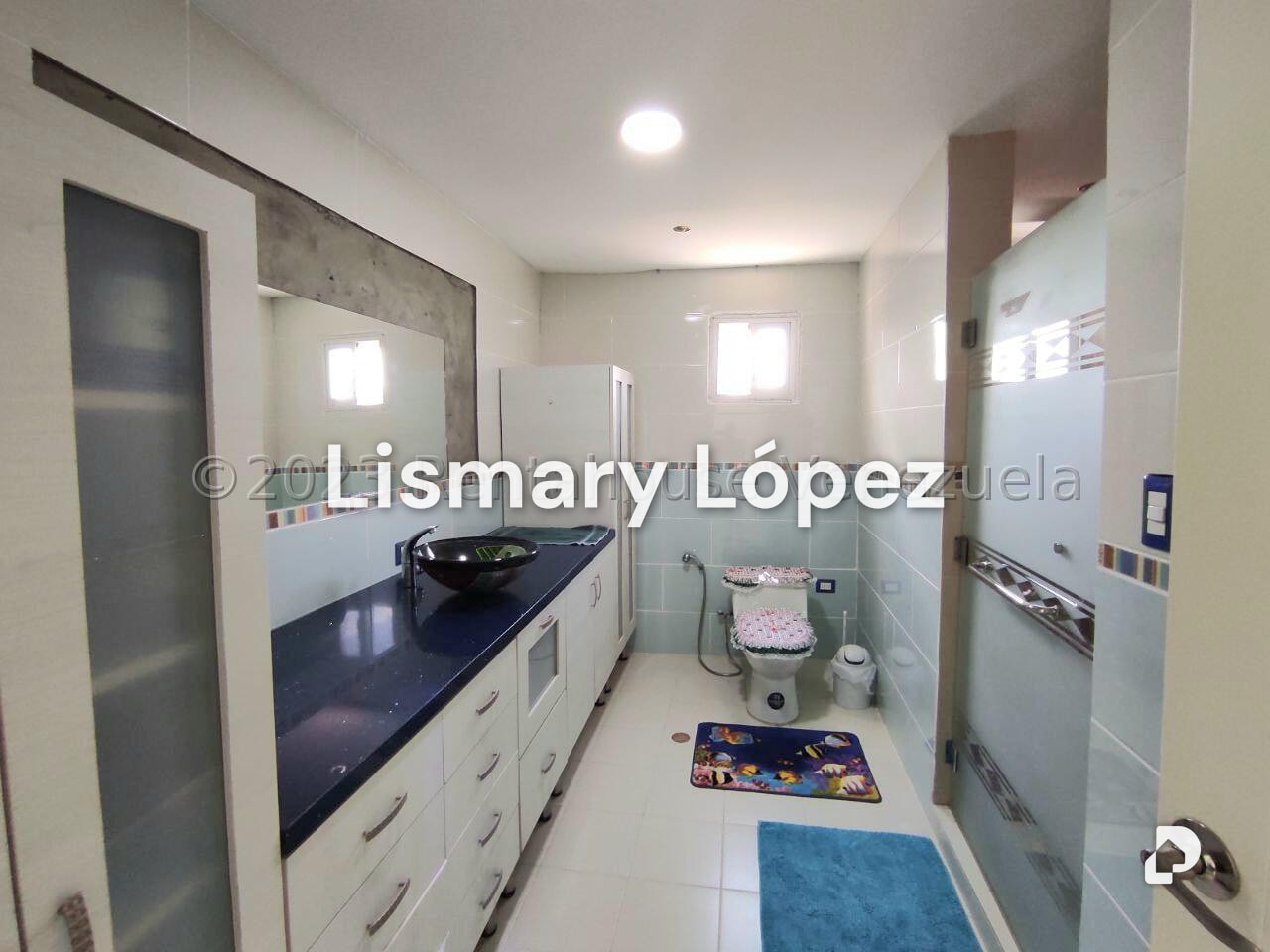 Casa en Los Guayabitos, Caracas – 16