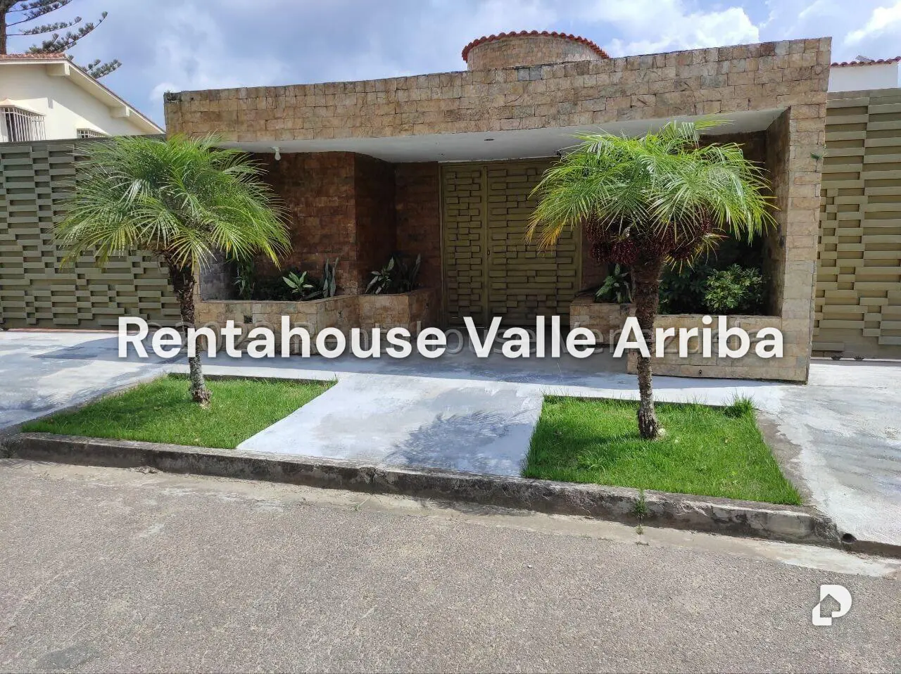 Casa en Los Guayabitos, Caracas – 26