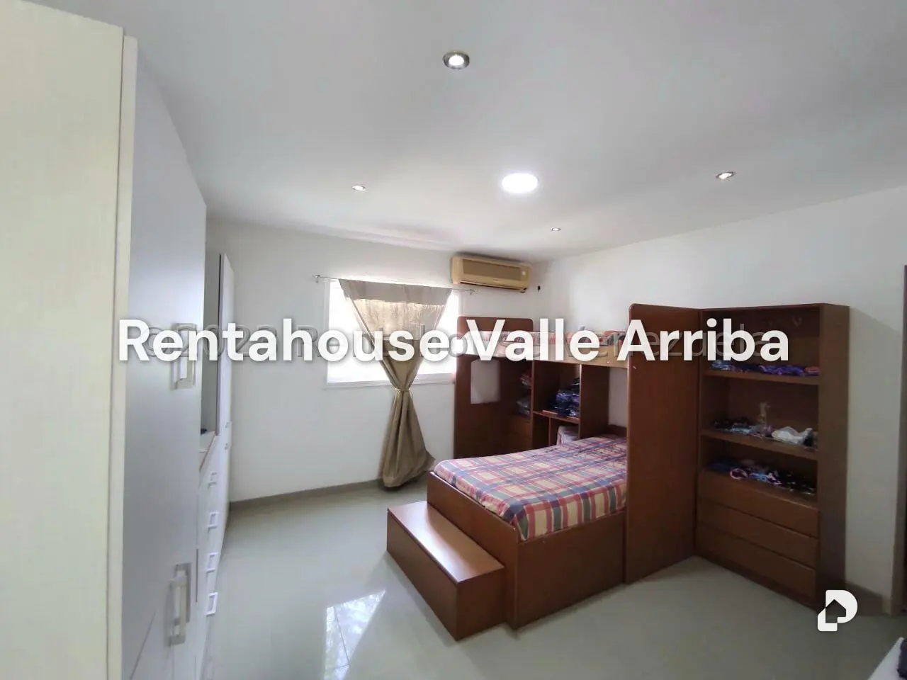 Casa en Los Guayabitos, Caracas – 20