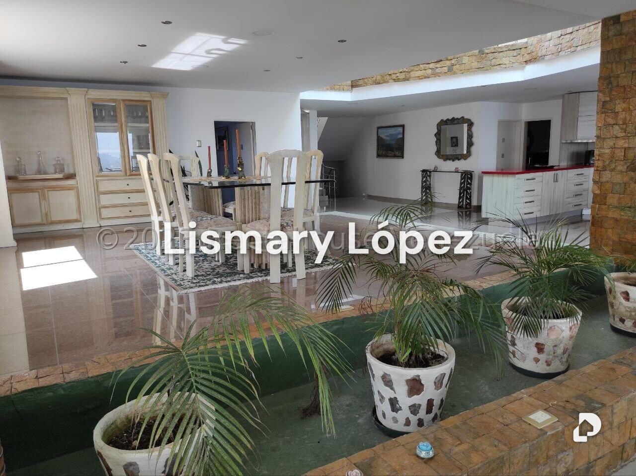 Casa en Los Guayabitos, Caracas – 8
