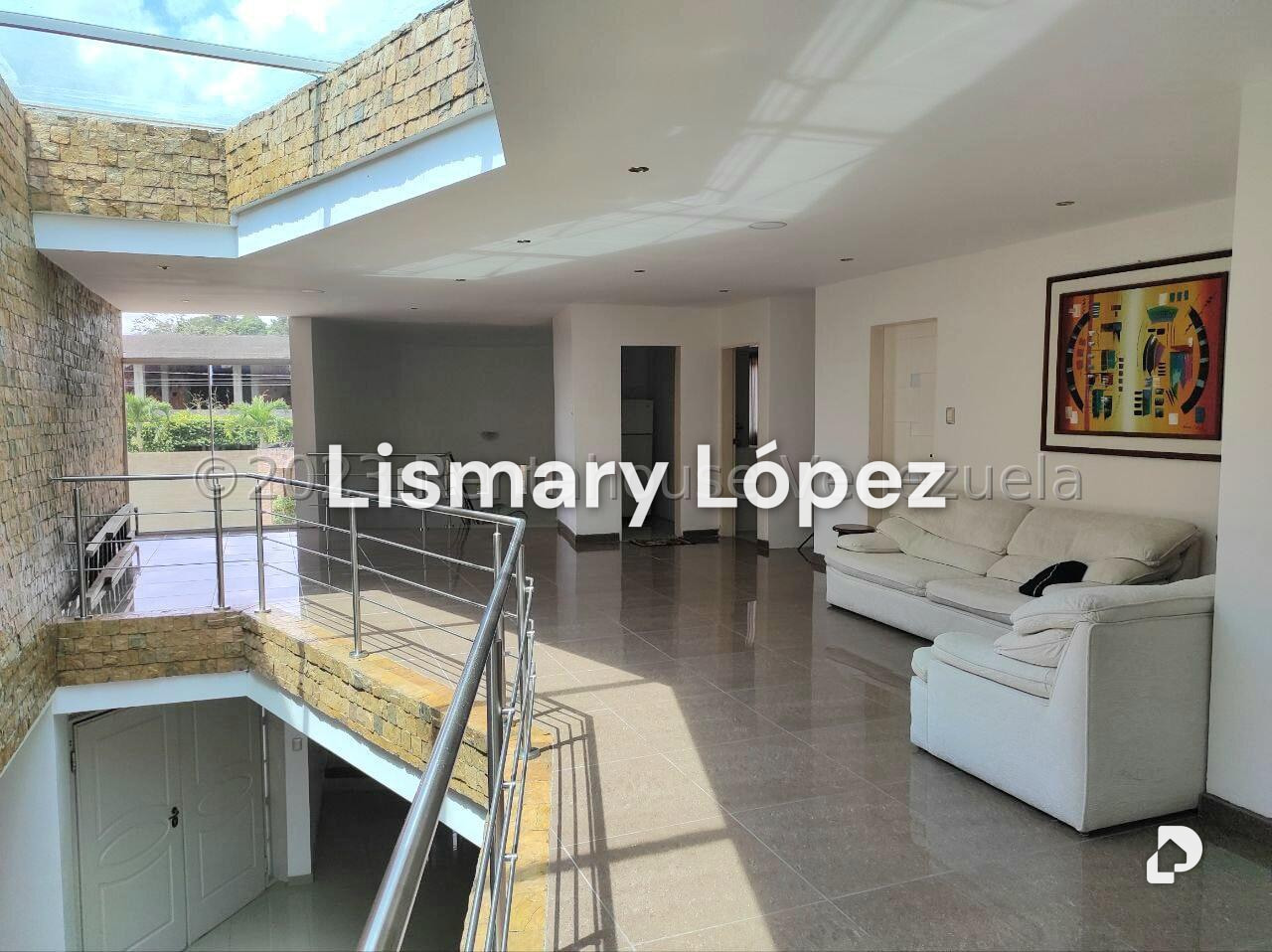 Casa en Los Guayabitos, Caracas – 14