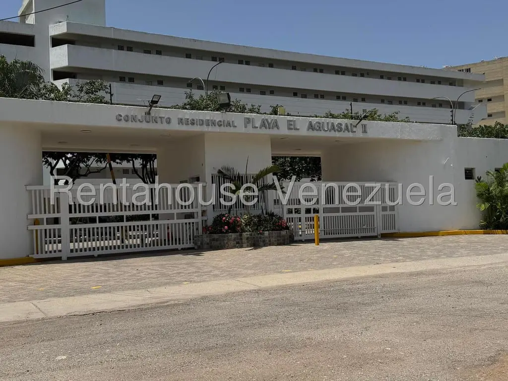 Apartamento en Agua Sal, Higuerote - 1