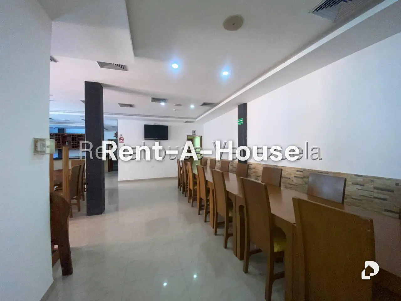 Local comercial en Tucacas – 30