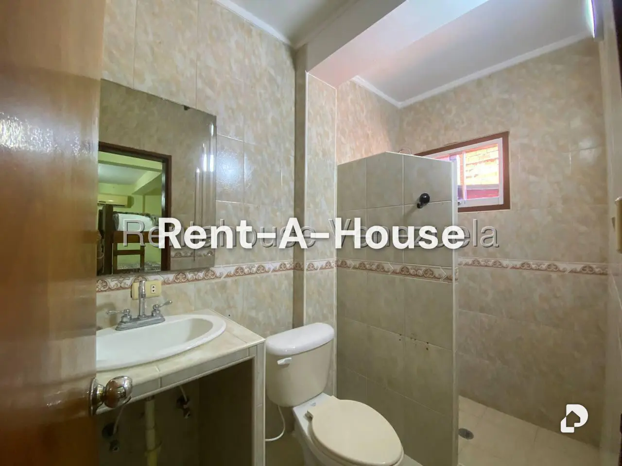 Local comercial en Tucacas – 27