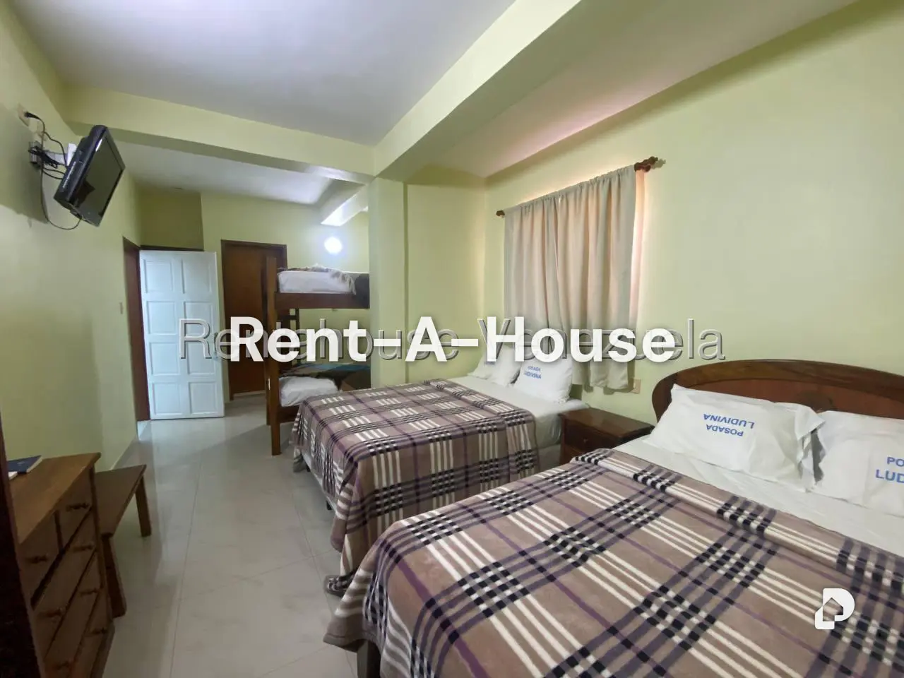 Local comercial en Tucacas – 24