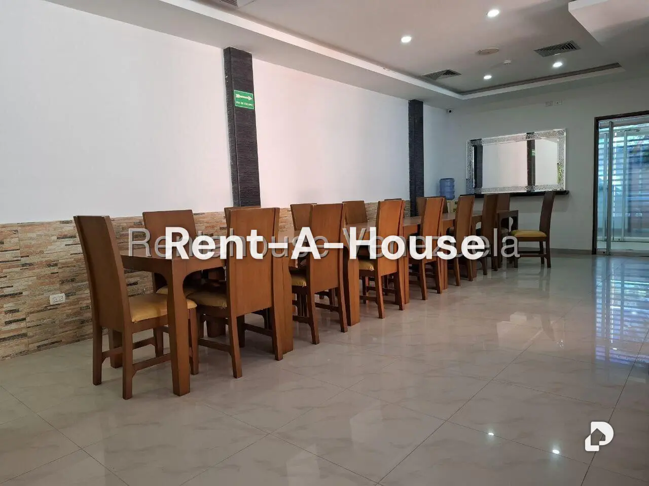 Local comercial en Tucacas – 29