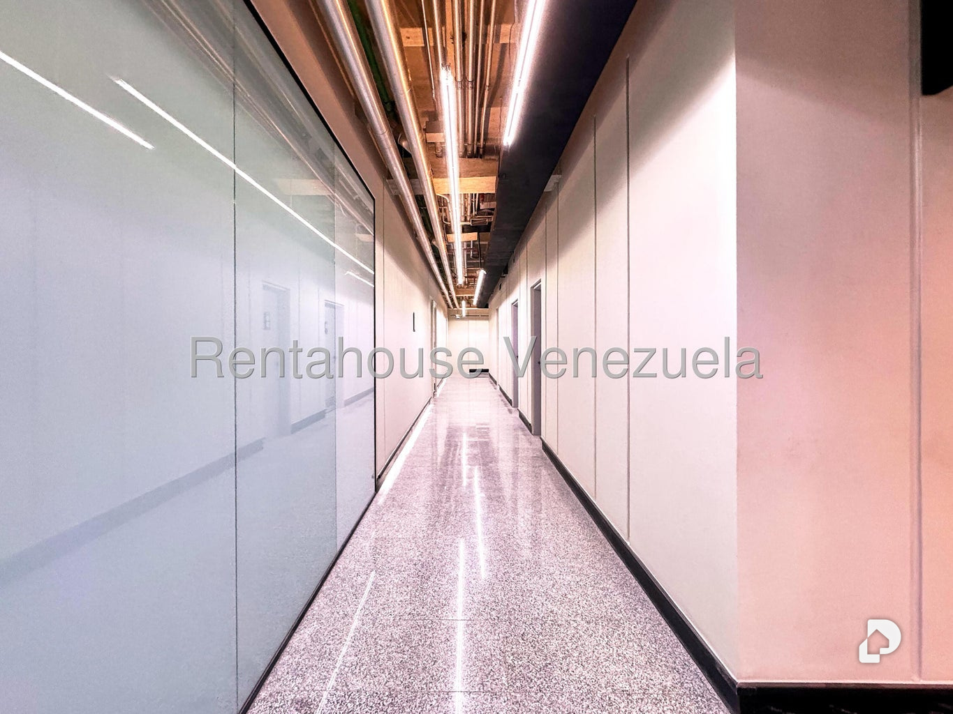 Oficina en Las Mercedes, Caracas – 4