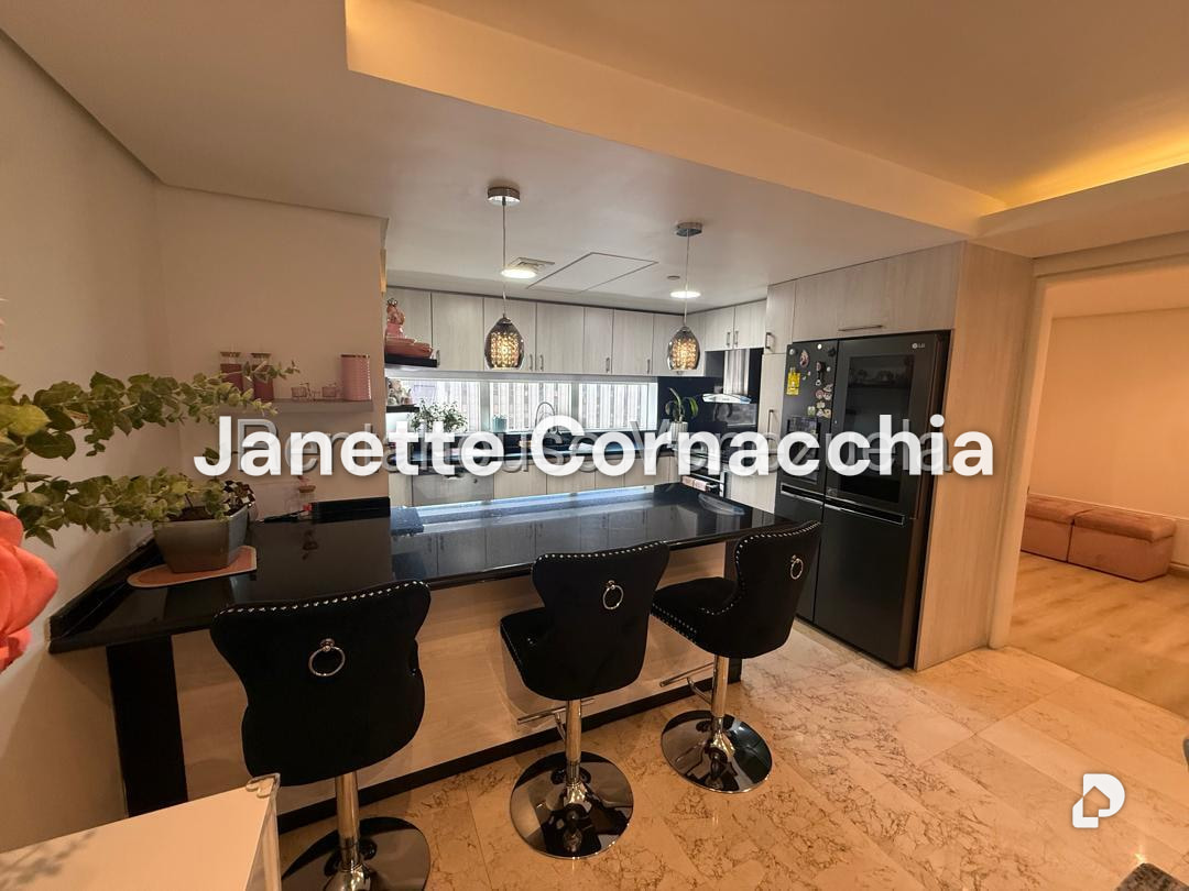 Apartment in Altamira, Caracas – 16