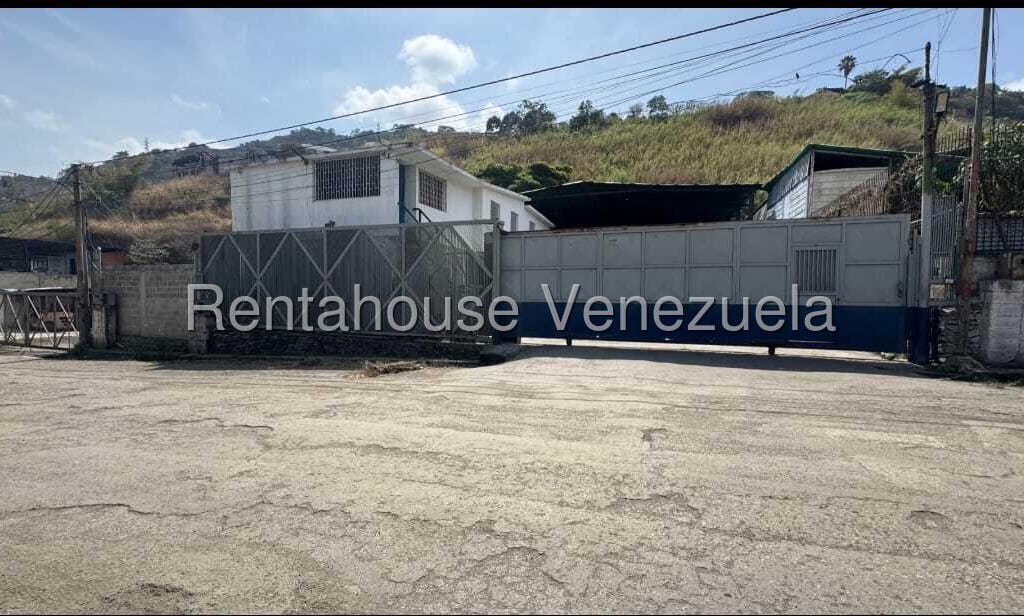 Local comercial en La Yaguara, Caracas - 1