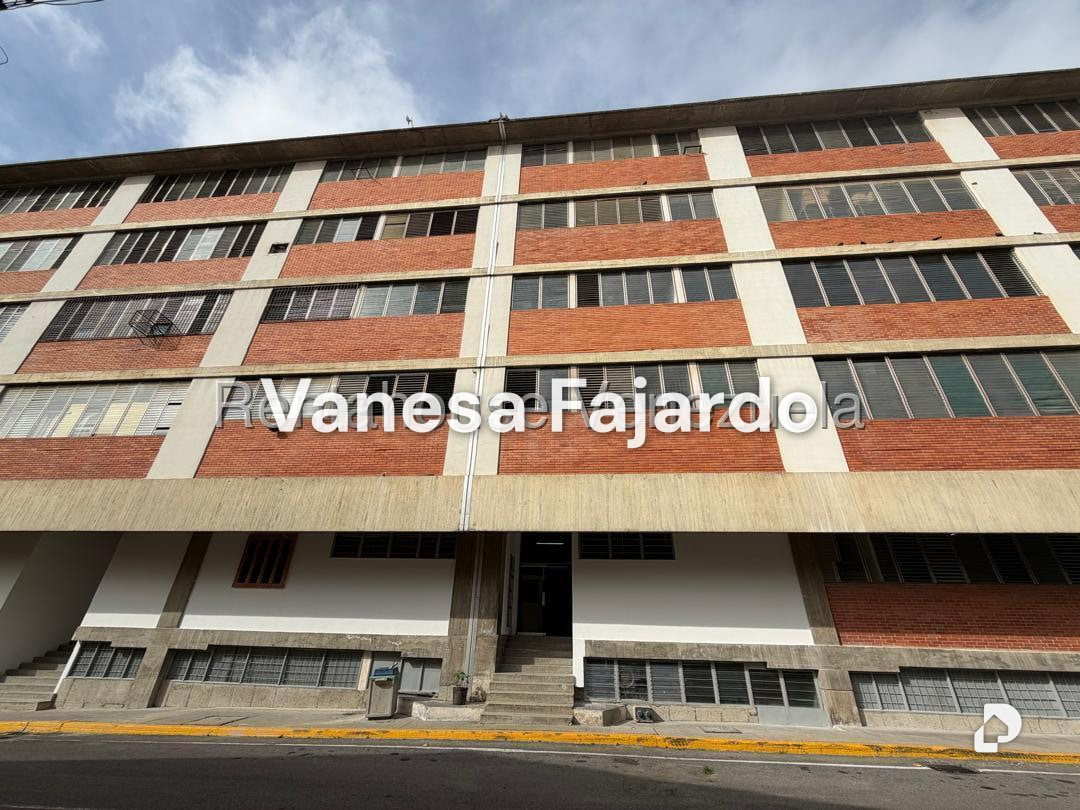 Local comercial en El Valle, Caracas – 1