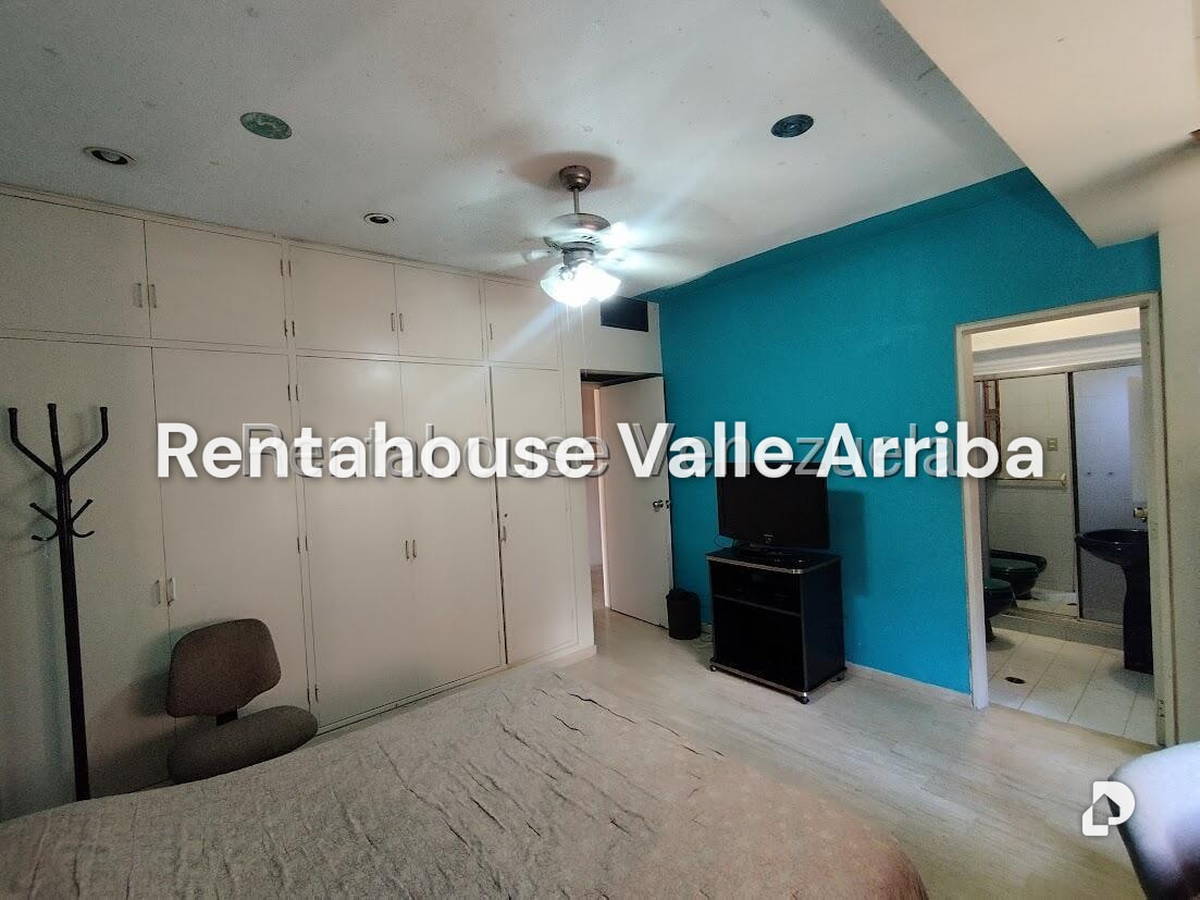 Apartamento en La Florida, Caracas – 13