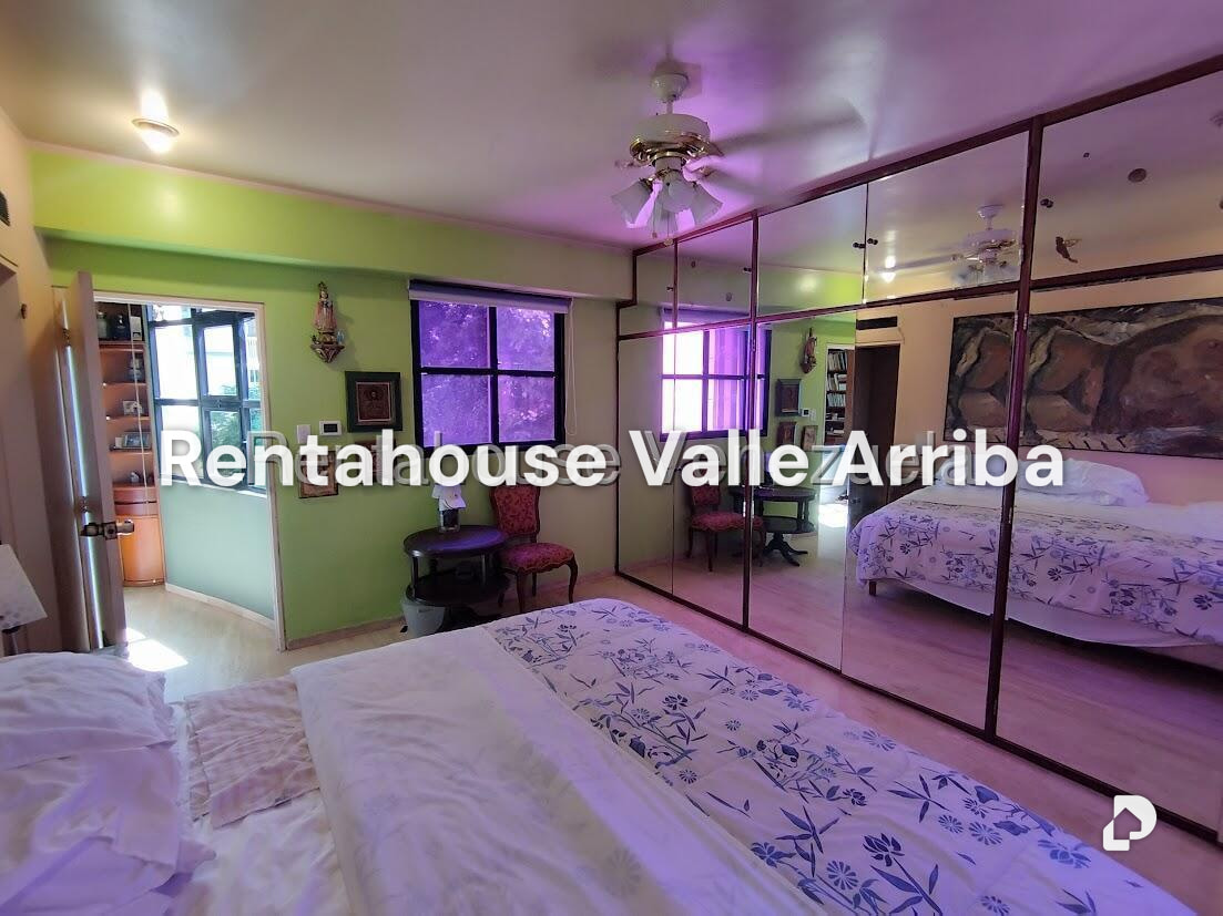 Apartamento en La Florida, Caracas – 15
