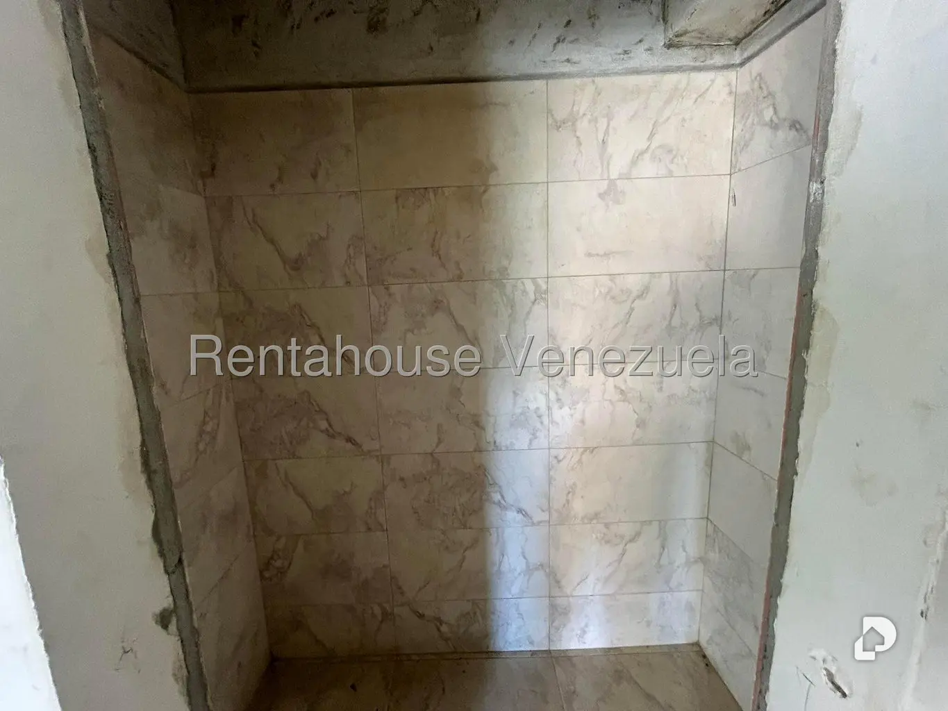 Apartamento en Oripoto, Caracas – 4