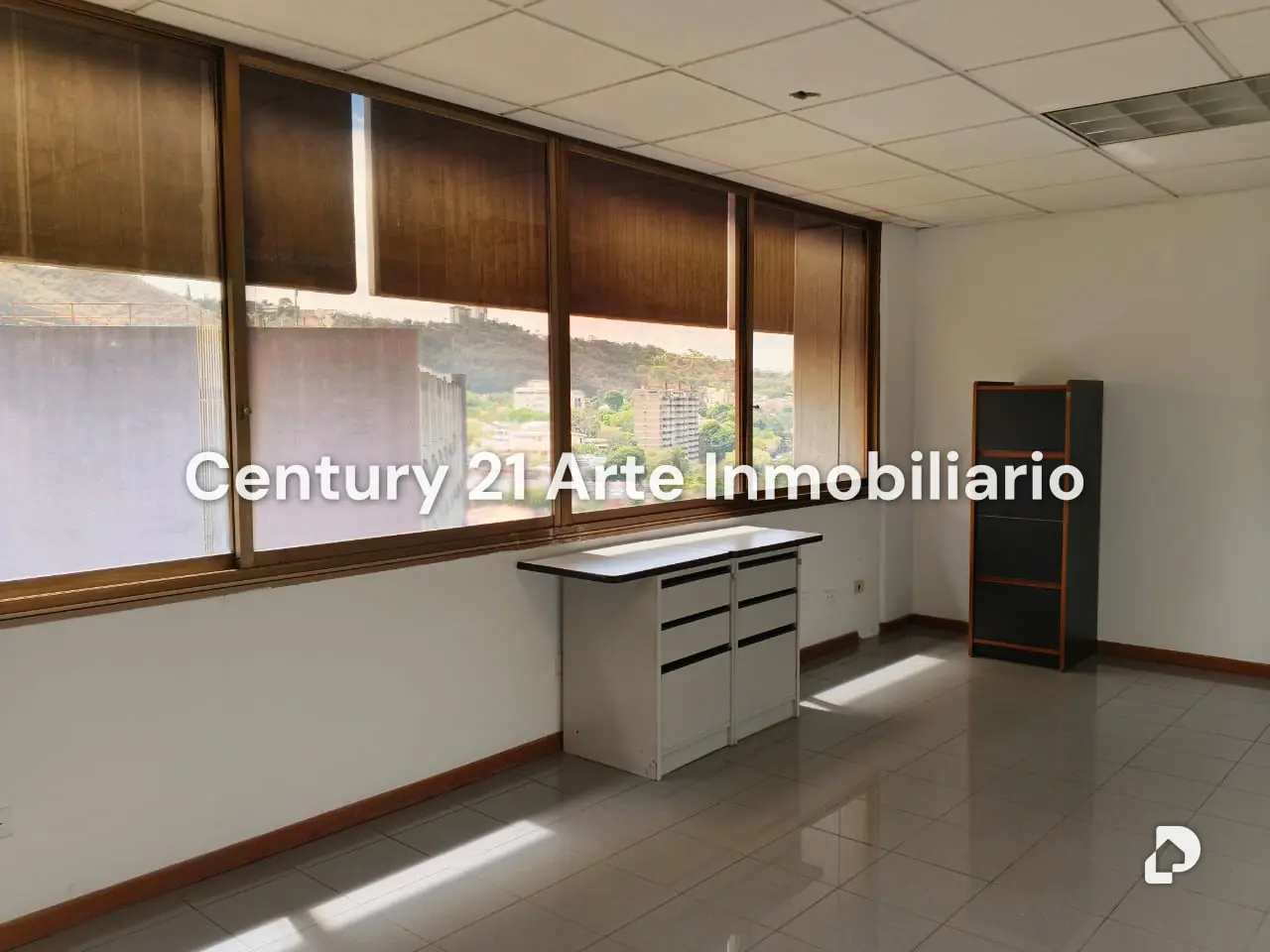 Oficina en El Cafetal, Caracas – 9