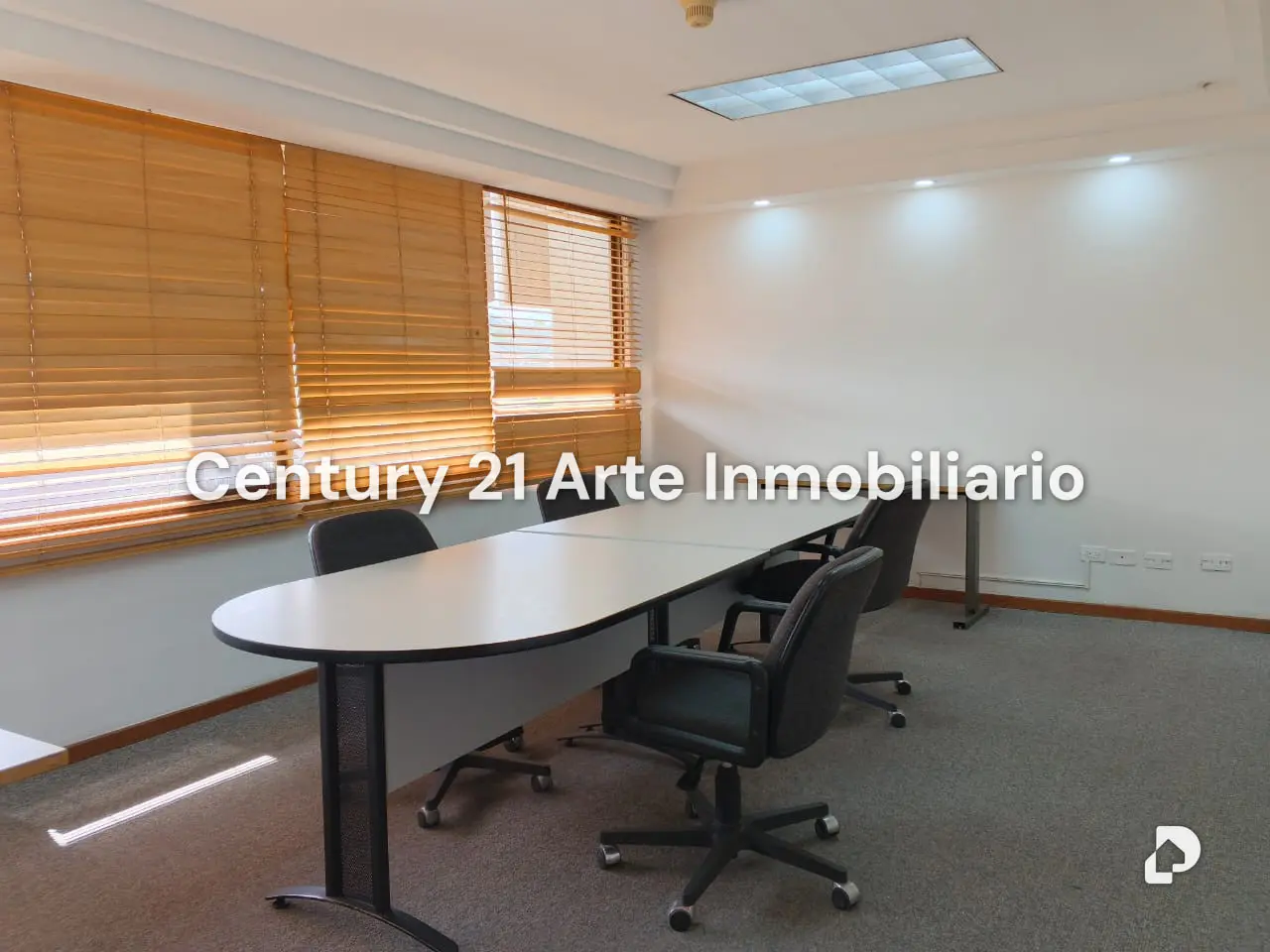 Oficina en El Cafetal, Caracas – 8