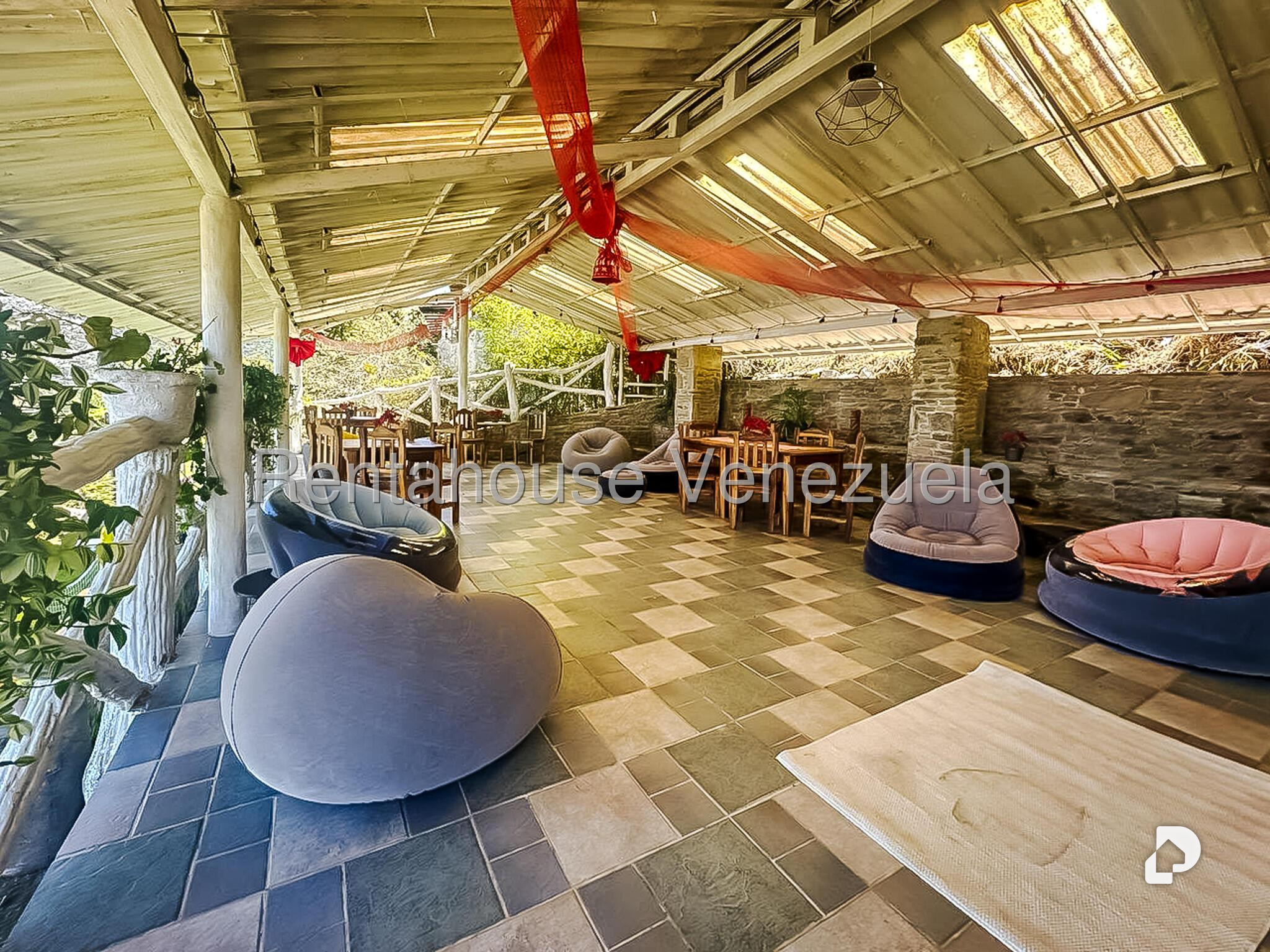 Local comercial en Galipan, Caracas – 5