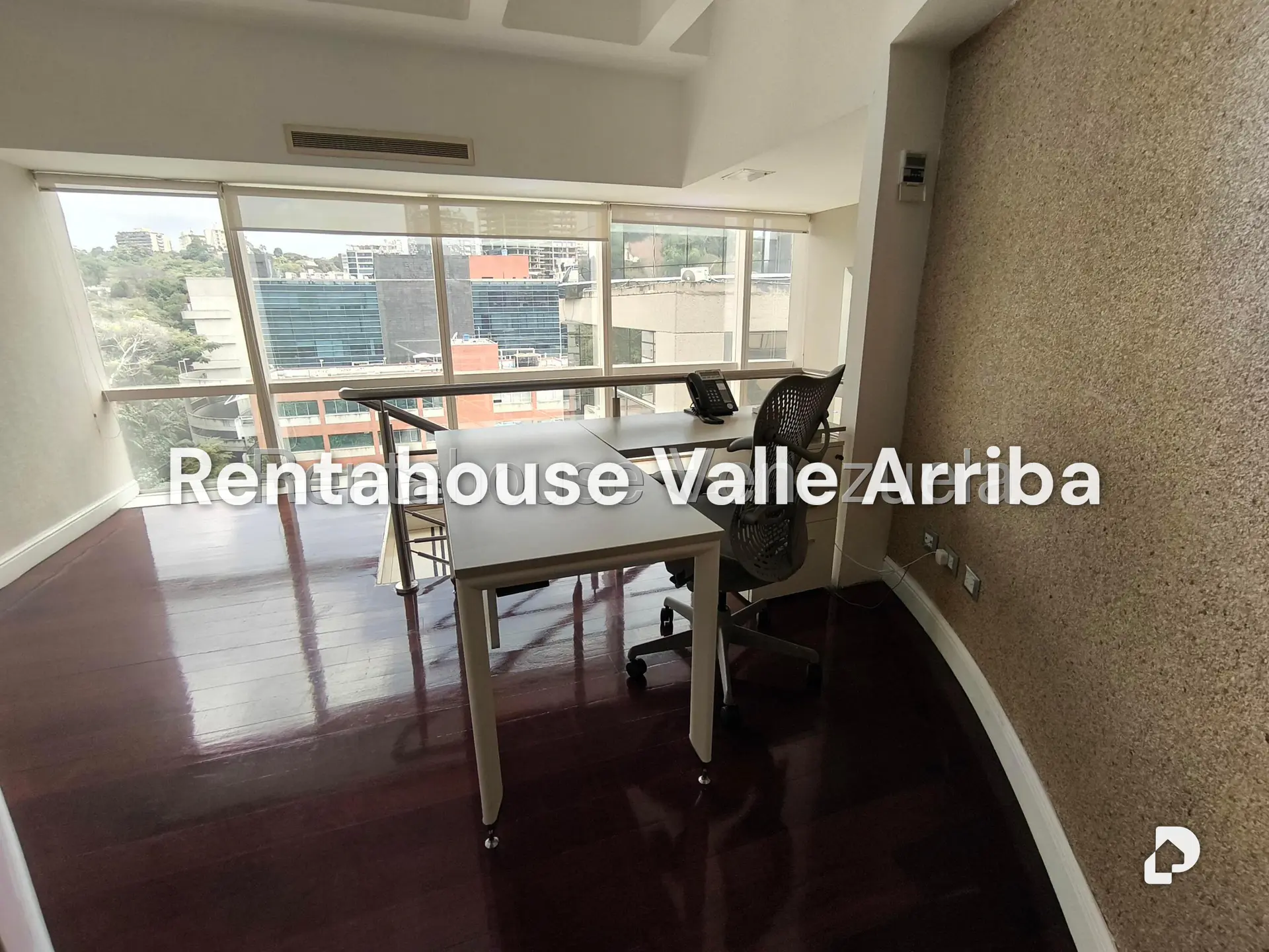 Office in Las Mercedes, Caracas – 21
