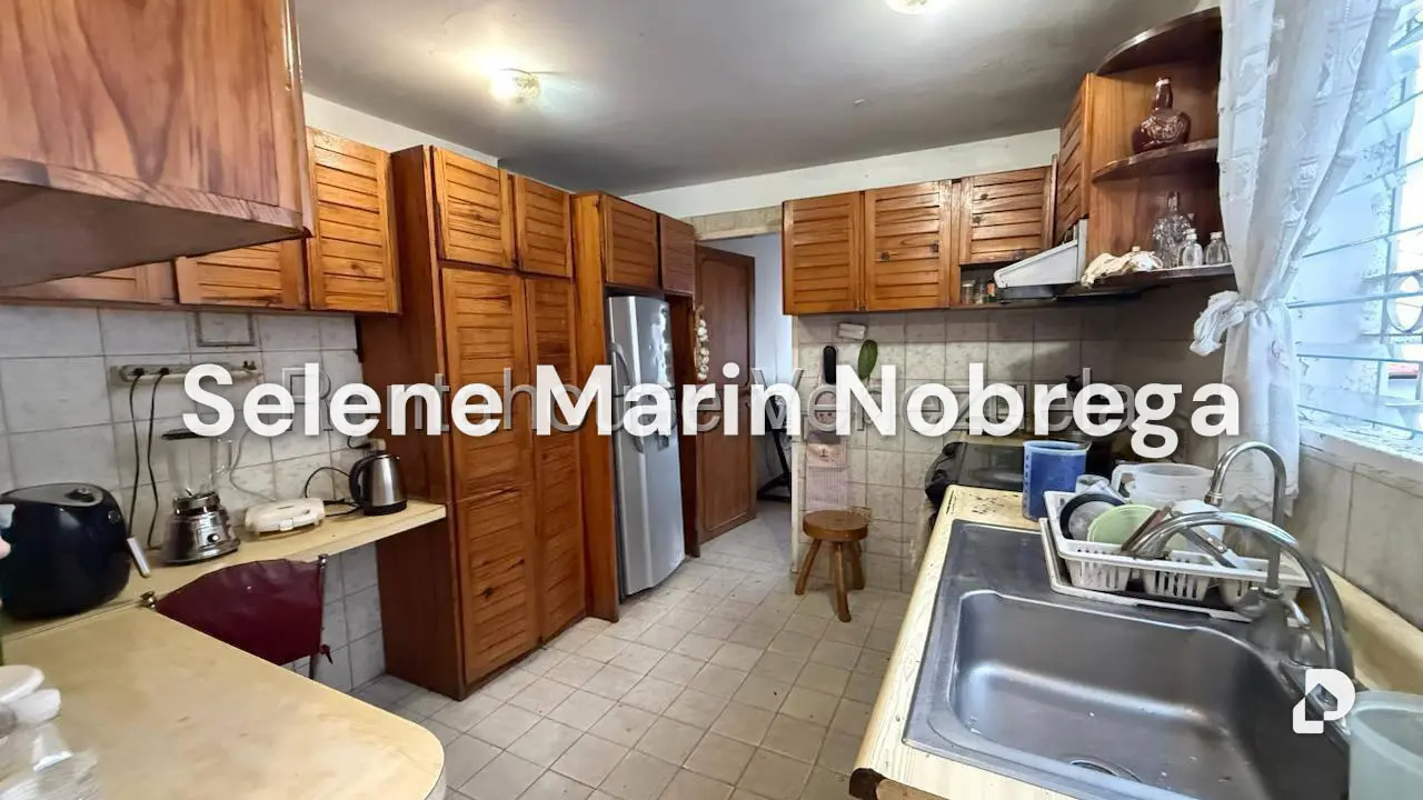House in Alto Prado, Caracas – 12