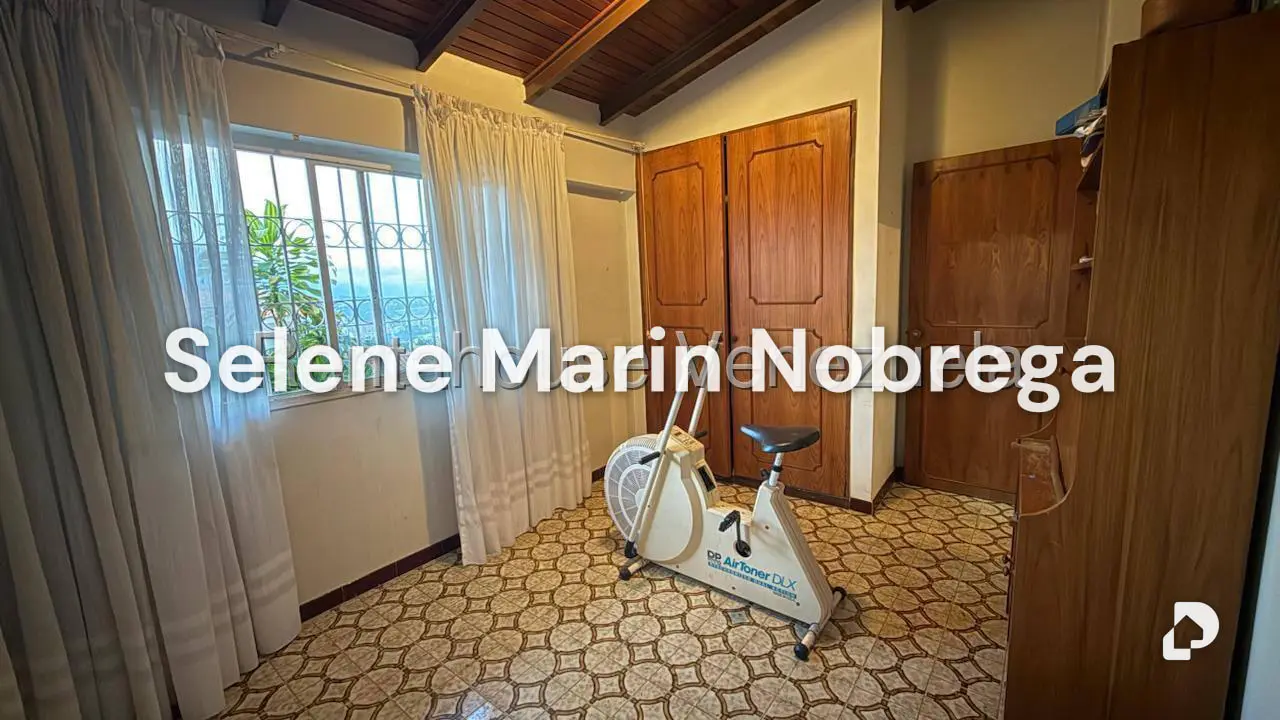 House in Alto Prado, Caracas – 26