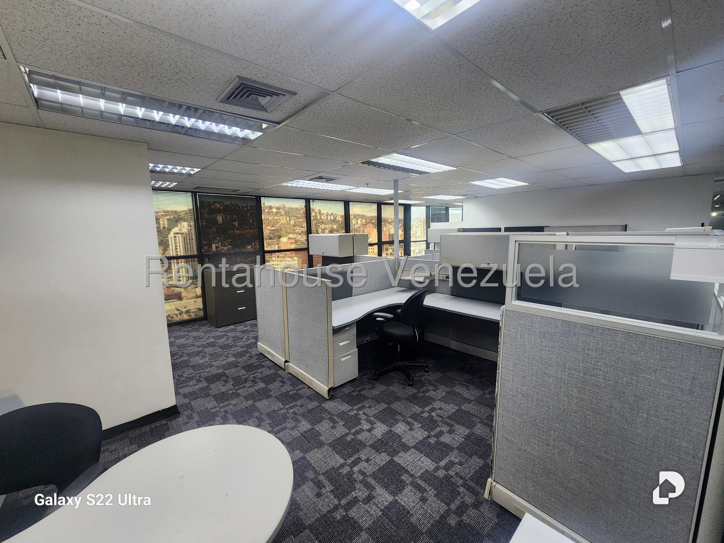 Oficina en El Bosque, Caracas – 24
