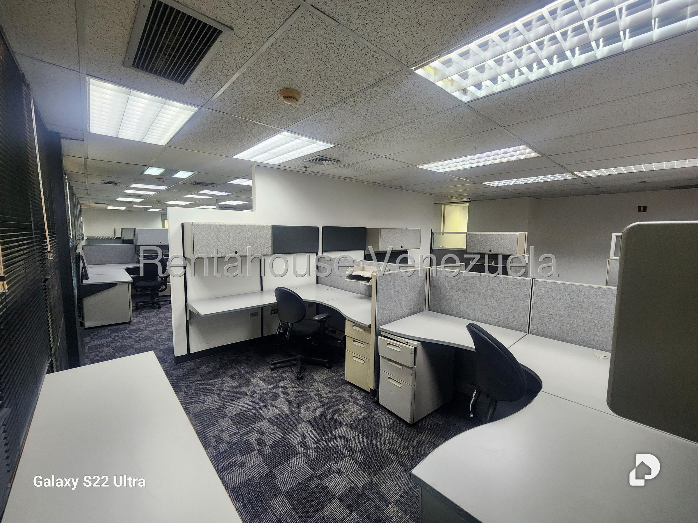 Oficina en El Bosque, Caracas – 28