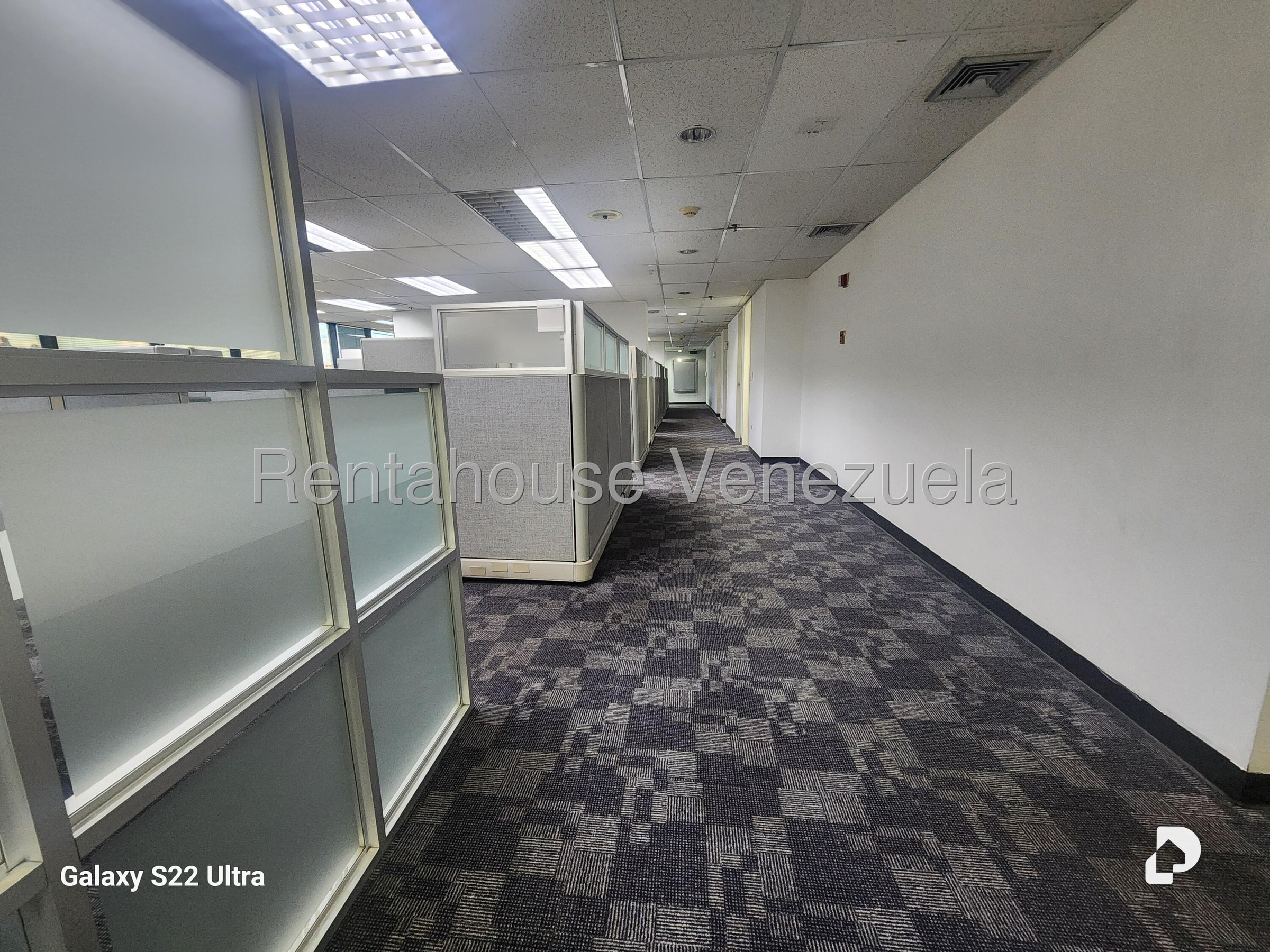 Oficina en El Bosque, Caracas – 20