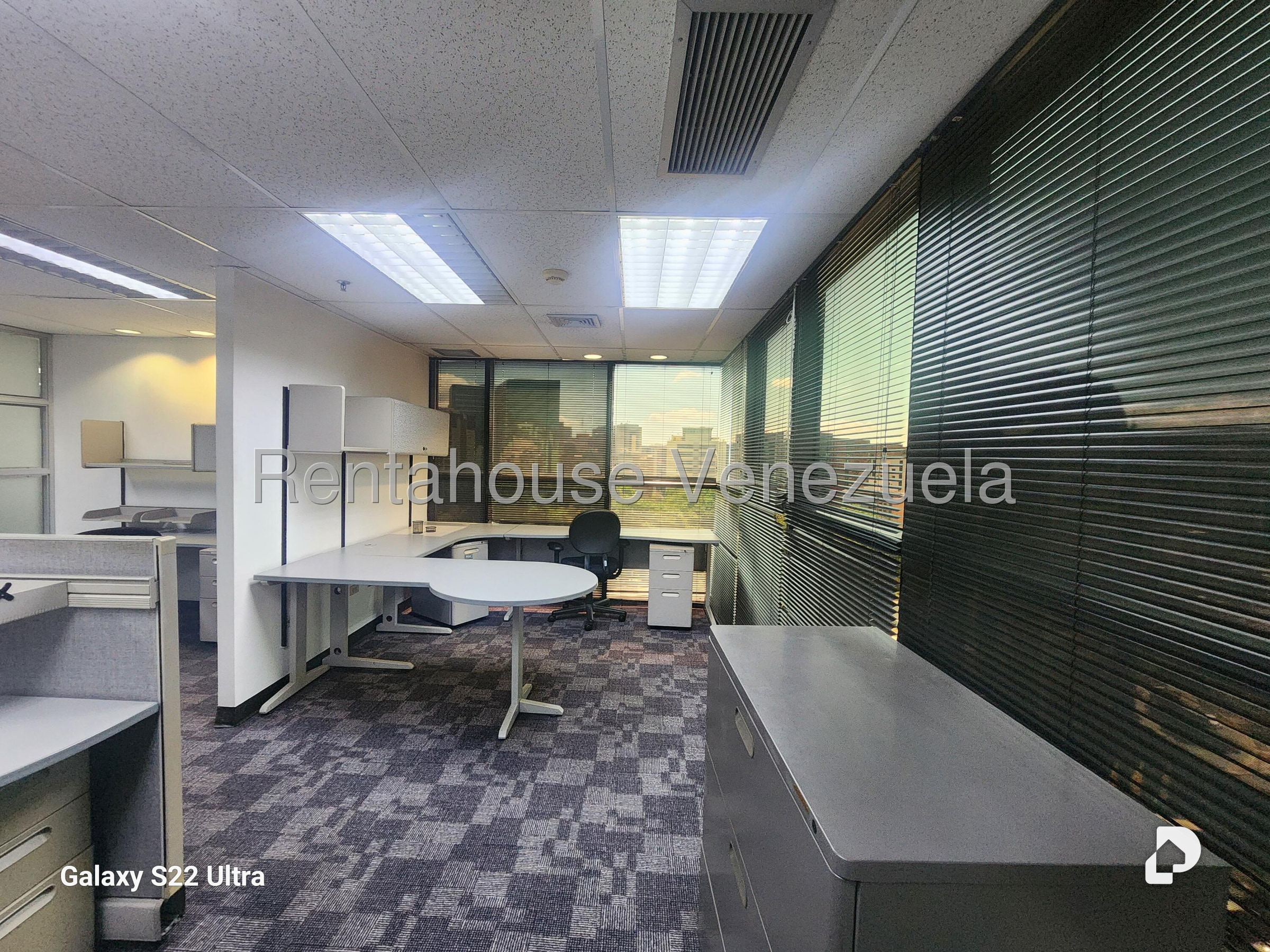 Oficina en El Bosque, Caracas – 27