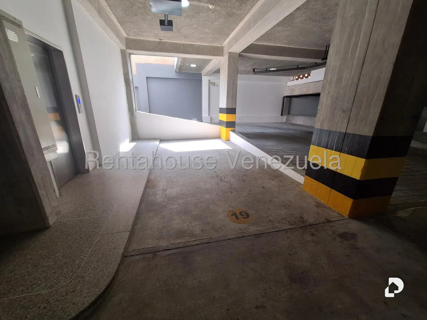 Apartamento en La Castellana, Caracas – 25