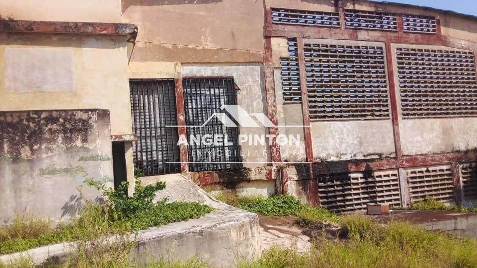 Galpón en Los Haticos, Maracaibo - 1