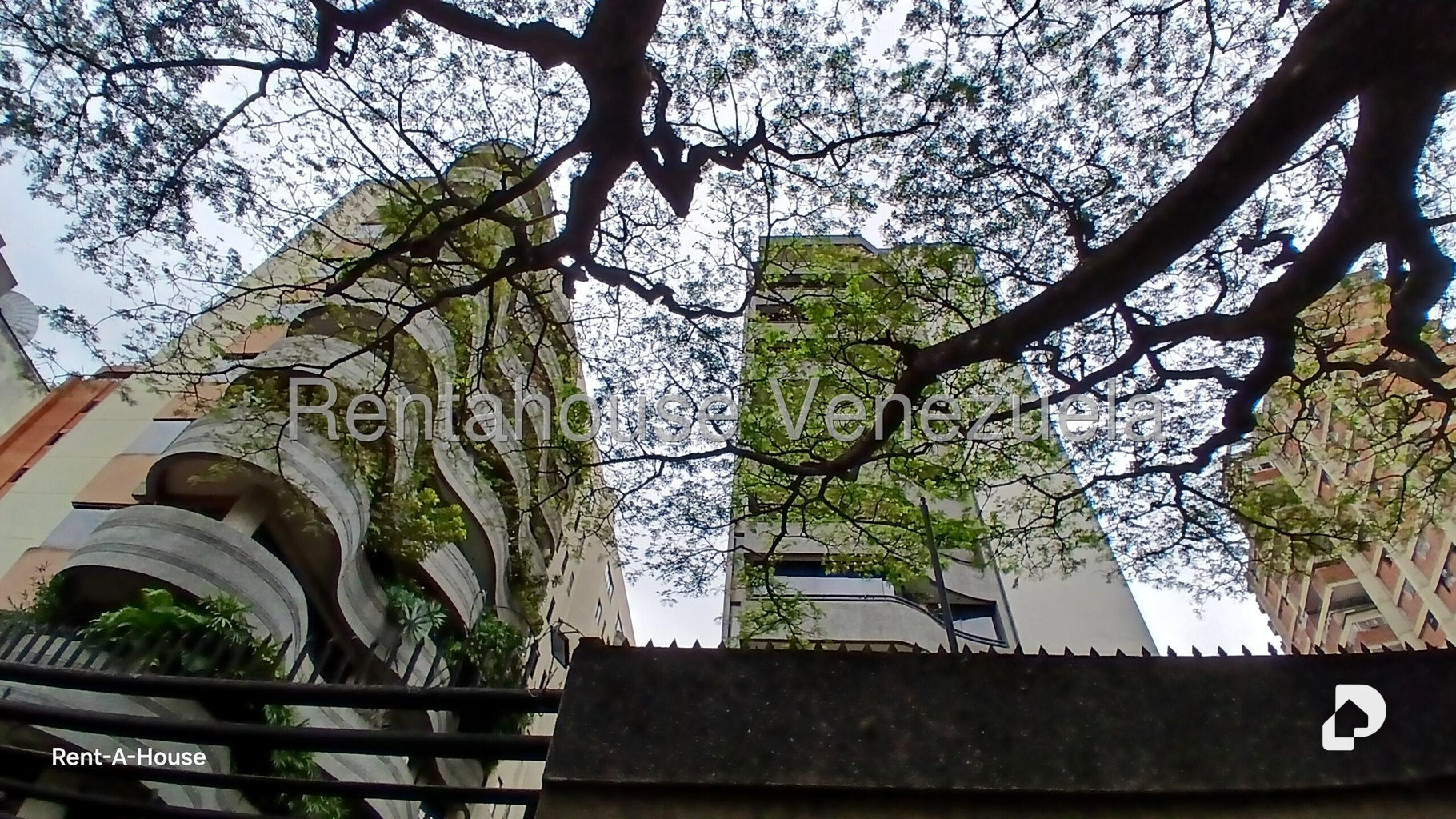 Apartamento en La Florida, Caracas – 2
