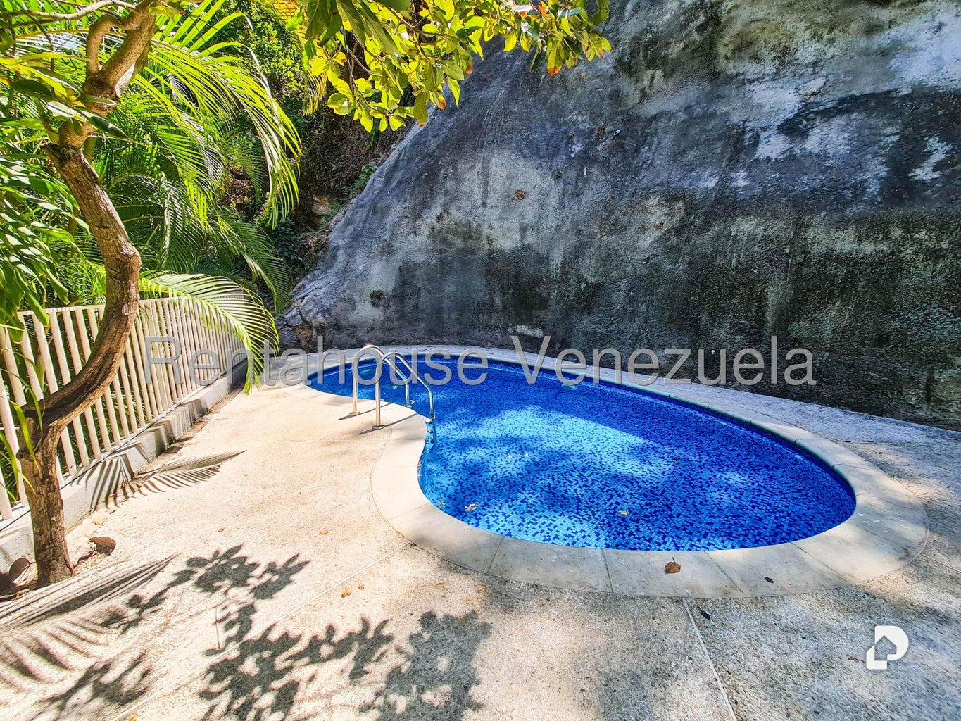 Casa en Cumbres de Curumo, Caracas – 10