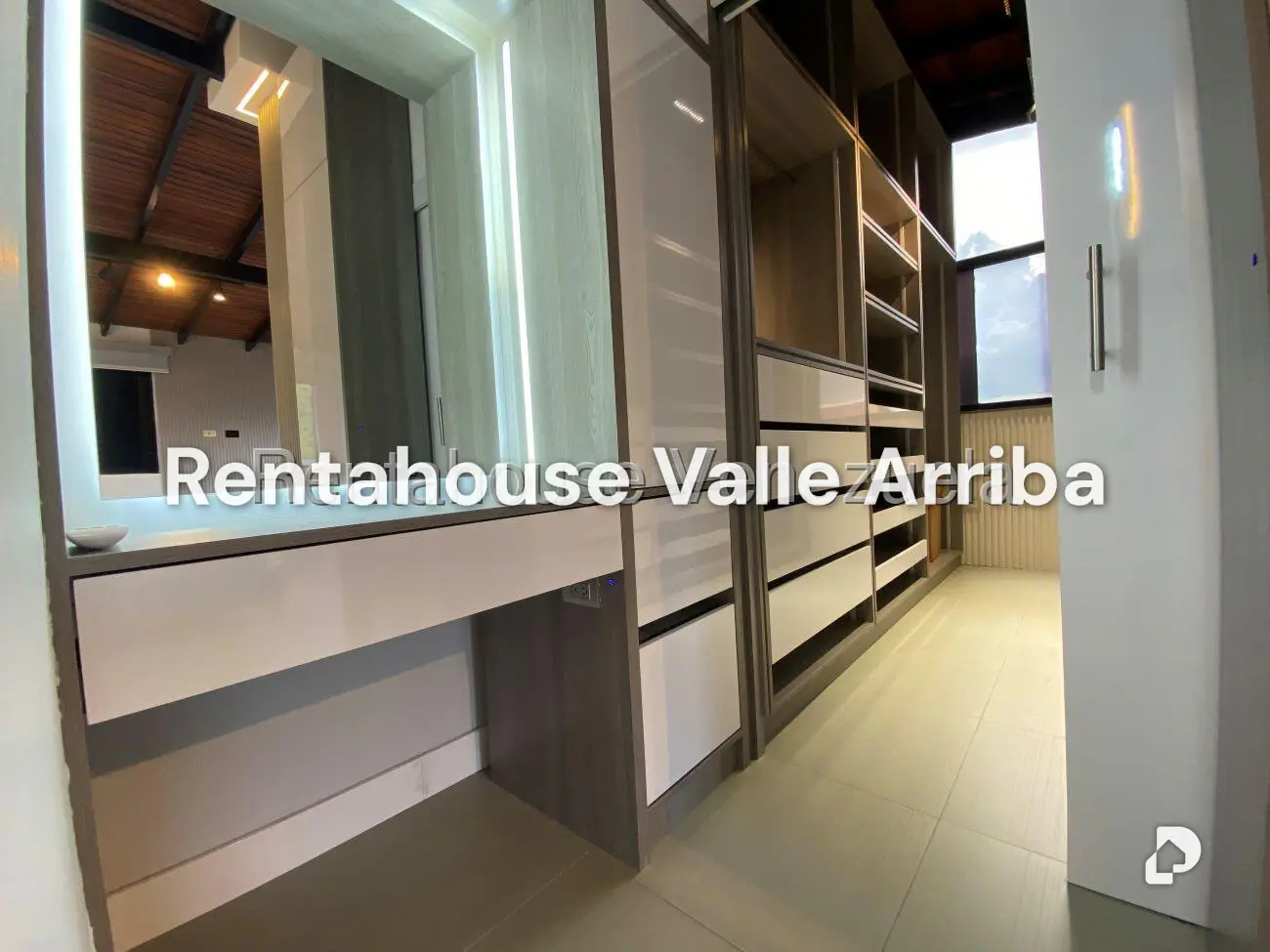 Apartamento en Colinas de La Tahona, Caracas – 19