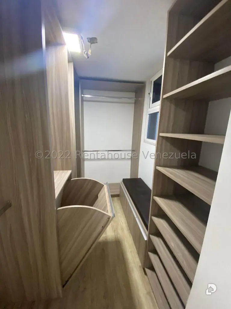 Apartamento en La Urbina, Caracas – 13