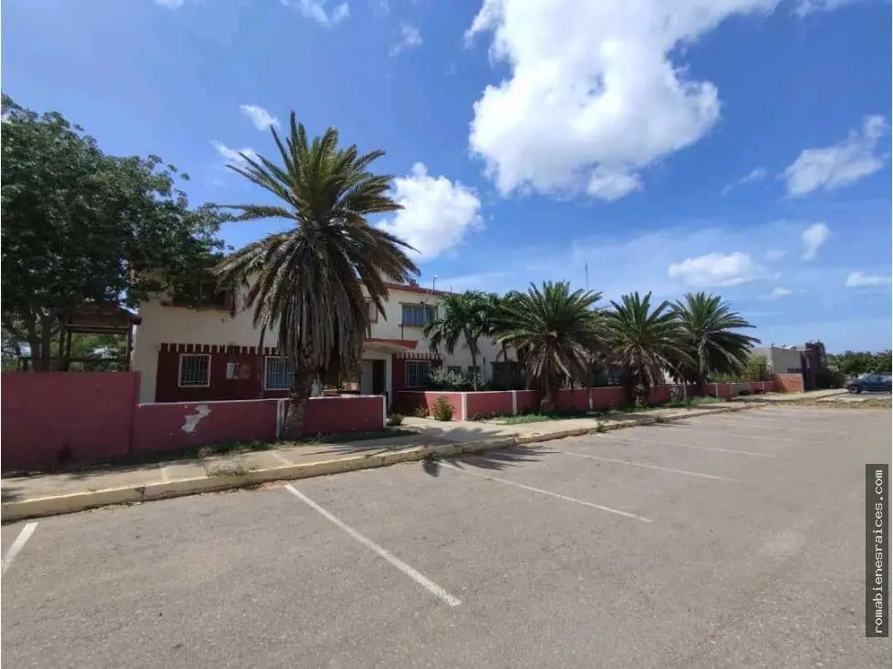 Edificio en Punto Fijo - 1