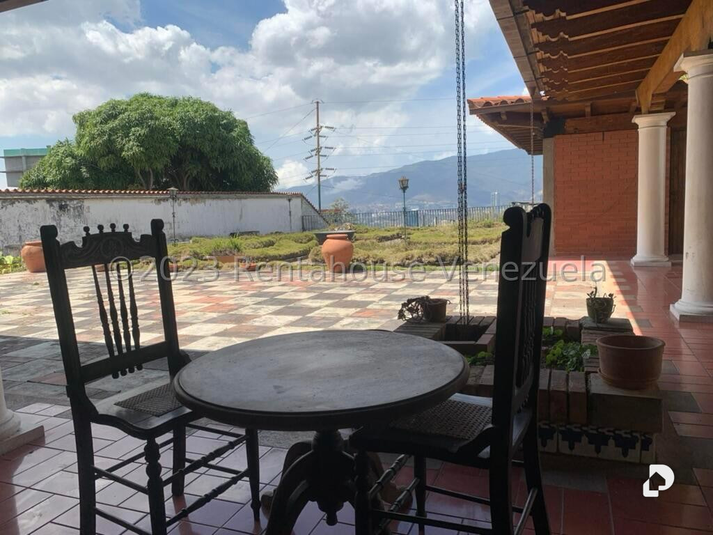 Casa en Cumbres de Curumo, Caracas – 16