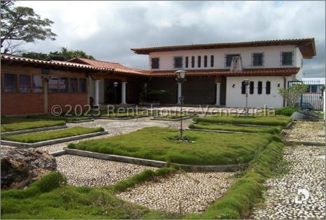 Casa en Cumbres de Curumo, Caracas – 4