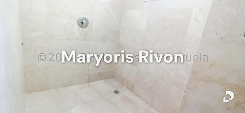 Penthouse en Campo Alegre, Caracas – 23