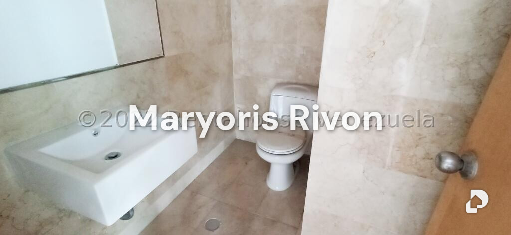 Penthouse en Campo Alegre, Caracas – 24