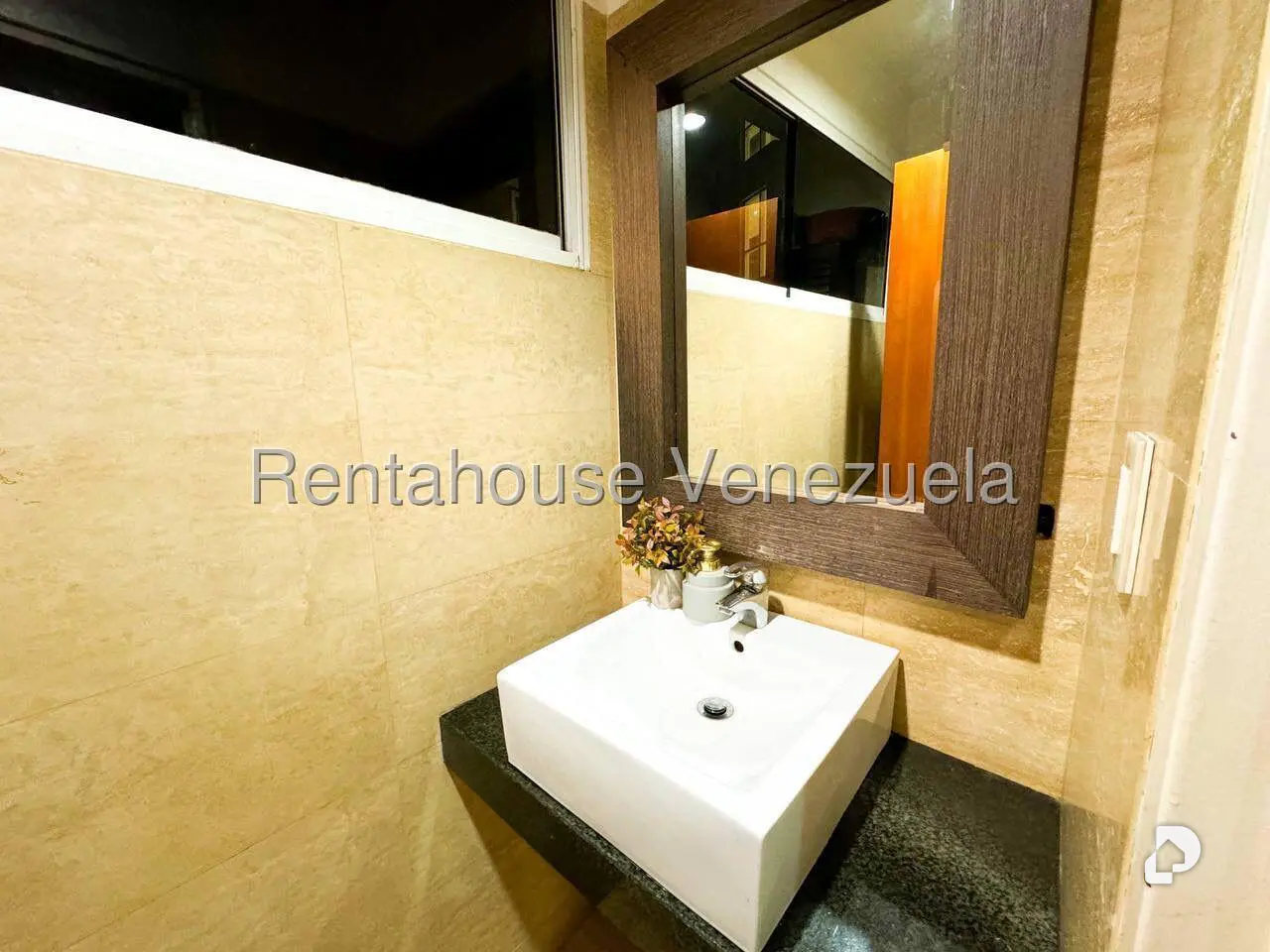 Apartamento en Campo Alegre, Caracas – 10