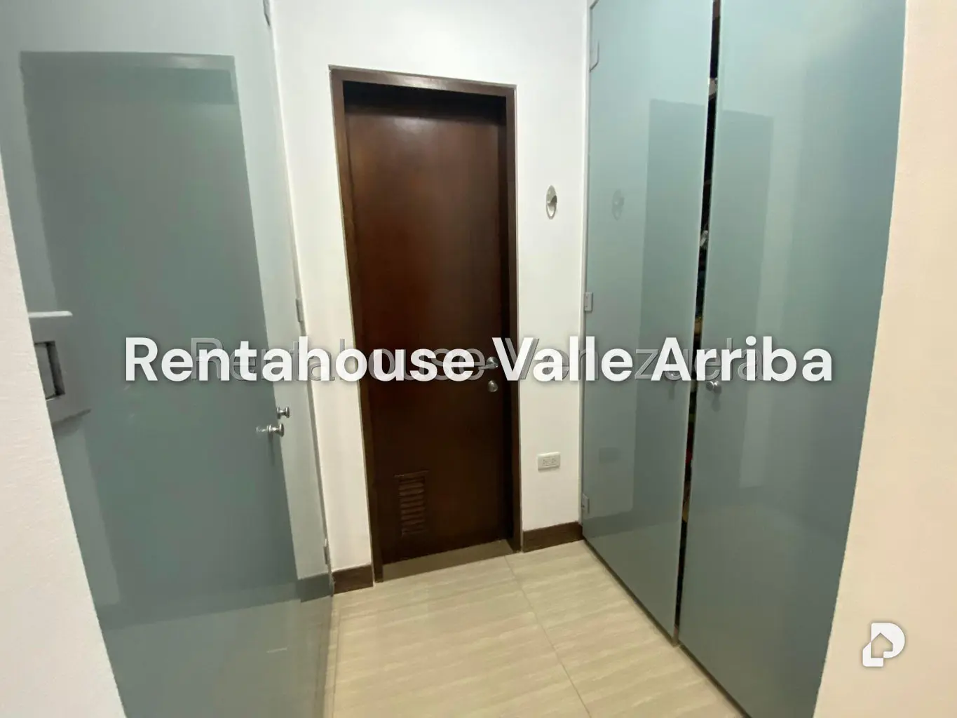 Apartment in Las Mesetas de Santa Rosa de Lima, Caracas – 17