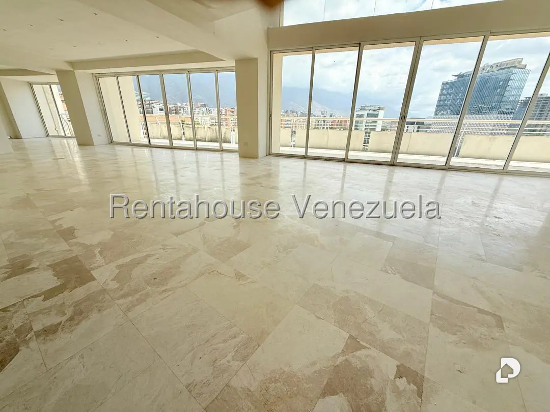 Apartamento en Las Mercedes, Caracas – 2