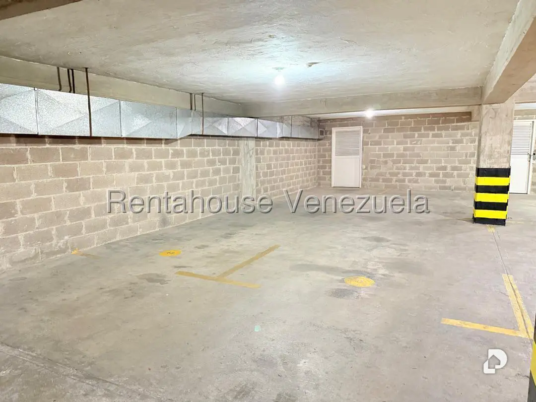 Apartamento en Las Mercedes, Caracas – 16